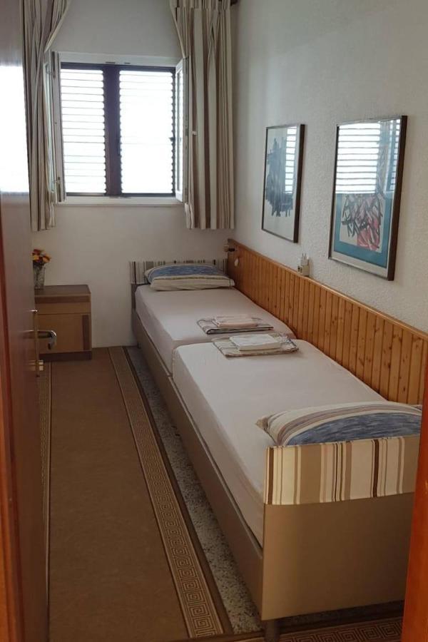 Apartments By The Sea Pisak, Omis - 1018 Zewnętrze zdjęcie