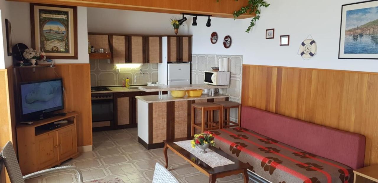 Apartments By The Sea Pisak, Omis - 1018 Zewnętrze zdjęcie